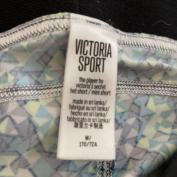 NWOT VS MINI SHORT - Picture 4 of 5